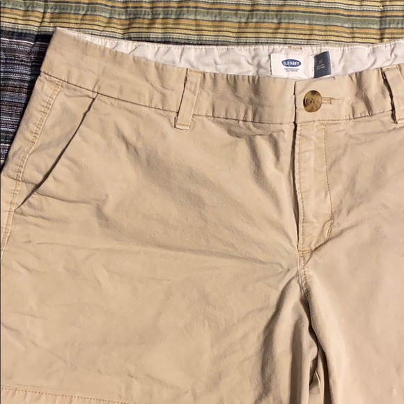 2 pair Old Navy Shorts Sz 10 Khakis and Green - Picture 2 of 9